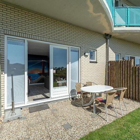 An Apartment That Is Attractively Furnished Julianadorp Exterior foto