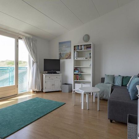 An Apartment That Is Attractively Furnished Julianadorp Exterior foto