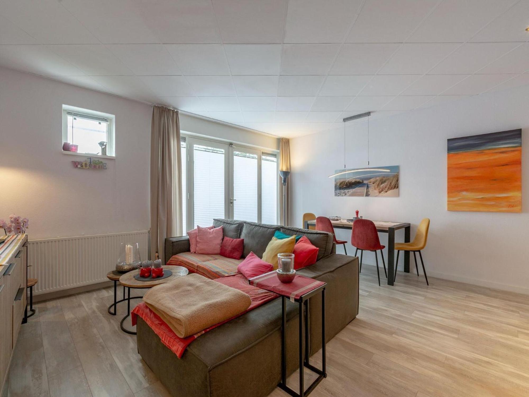 An Apartment That Is Attractively Furnished Julianadorp Exterior foto