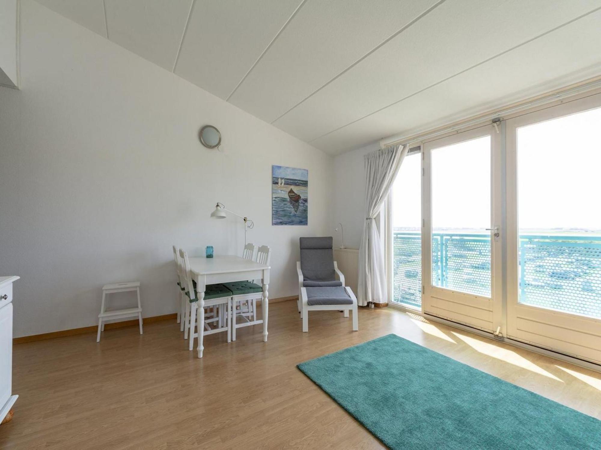 An Apartment That Is Attractively Furnished Julianadorp Exterior foto